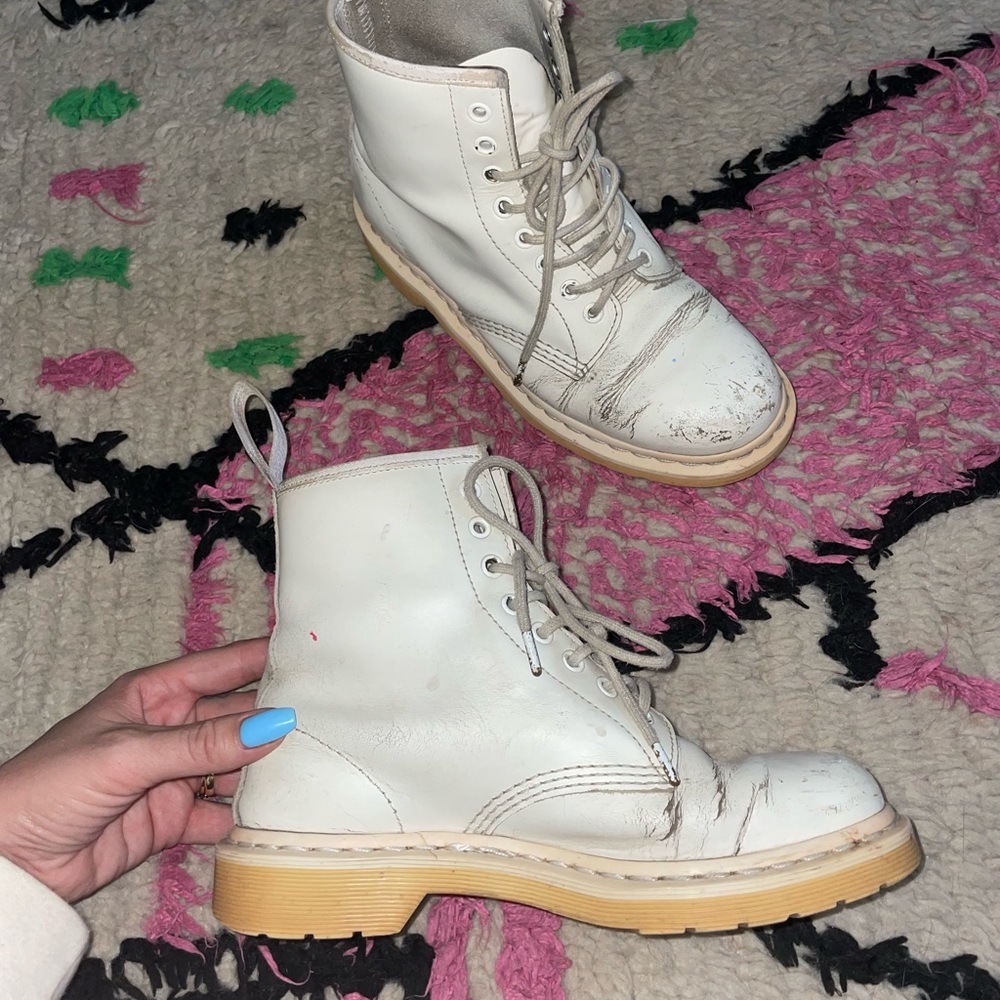 All white Doc’s / Doc Martens / Dr. martens